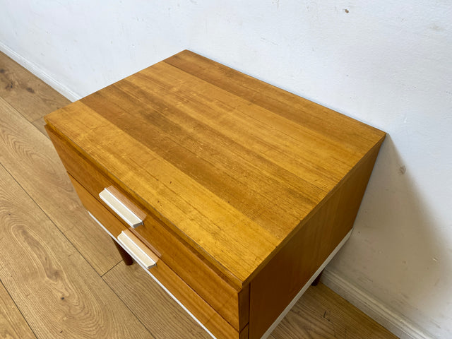 Sehr hübscher 70er Jahre Nachttisch mit Schubladen und konischen Füßen I Nachtkommode Nachtschränkchen Nachtschrank Kommode Beistelltisch Vintage Retro Mid-Century 60er I