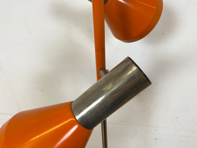 Kultige 70er Jahre Space Age Stehlampe in grandiosem Orange und Chrom mit zwei verstellb. Leuchten I Stehleuchte Lampe Leselampe Licht Pop Art Retro Vintage Mid-Century 60er I