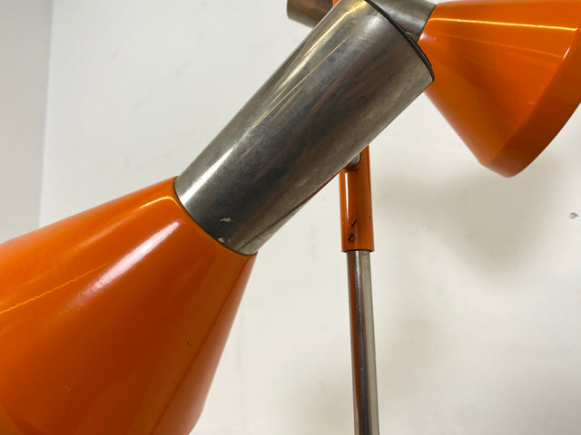 Kultige 70er Jahre Space Age Stehlampe in grandiosem Orange und Chrom mit zwei verstellb. Leuchten I Stehleuchte Lampe Leselampe Licht Pop Art Retro Vintage Mid-Century 60er I