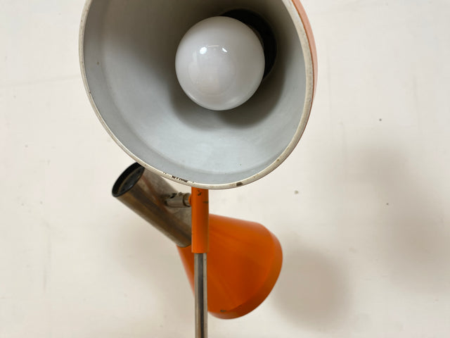 Kultige 70er Jahre Space Age Stehlampe in grandiosem Orange und Chrom mit zwei verstellb. Leuchten I Stehleuchte Lampe Leselampe Licht Pop Art Retro Vintage Mid-Century 60er I