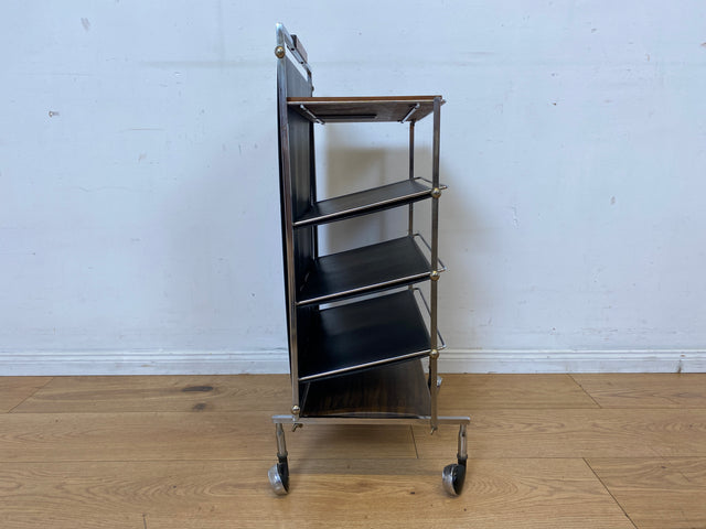 Stilvoller 70er Jahre Space Age Zeitungsständer auf Rollen aus Chrom , Leder & Nussbaum I Zeitungsablage Beistelltisch Ablage Couchtisch Regal Servierwagen Teewagen Vintage I