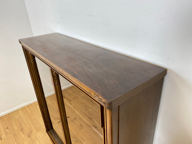 Besonders schöne handverzierte antike Vitrine aus vollem Holz mit Beleuchtung I Glasvitrine Büchervitrine Wohnzimmerschrank Geschirrschrank Highboard Art Deco Vintage I