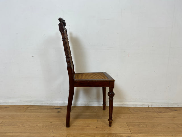 Eleganter handverzierter antiker Esszimmerstuhl mit Wiener Geflecht und aufwendig gedrechselten Beinen I Stuhl Holzstuhl Dining Chair Herrendiener Gründerzeit Alt Vintage I