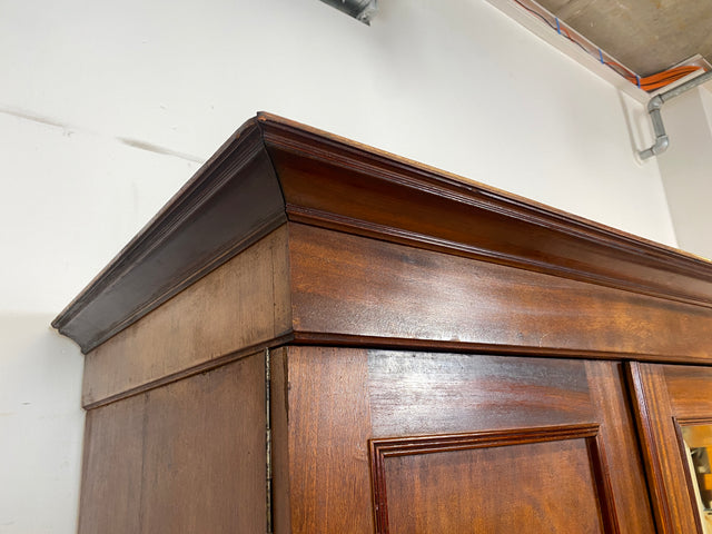 Wunderschöner und sehr geräumiger antiker Kleiderschrank aus vollem Holz mit Spiegeltür I Schrank Schlafzimmerschrank Wäscheschrank Jugendstil Gründerzeit Vintage I