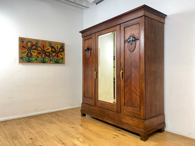 Wunderschöner und sehr geräumiger antiker Kleiderschrank aus vollem Holz mit Spiegeltür I Schrank Schlafzimmerschrank Wäscheschrank Jugendstil Gründerzeit Vintage I
