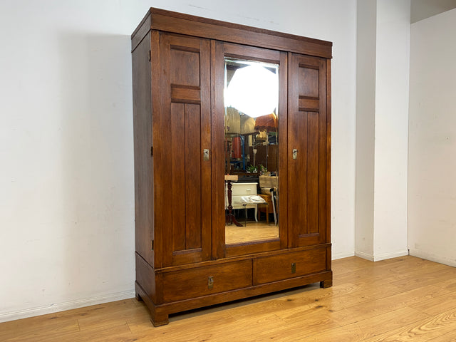 Wunderschöner antiker Kleiderschrank aus vollem Holz mit Spiegeltür und Schubladen, um 1910 I Schrank Wäscheschrank Schlafzimmerschrank Wardrobe Spiegel Jugendstil Vintage I