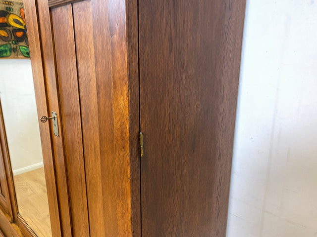 Wunderschöner antiker Kleiderschrank aus vollem Holz mit Spiegeltür und Schubladen, um 1910 I Schrank Wäscheschrank Schlafzimmerschrank Wardrobe Spiegel Jugendstil Vintage I