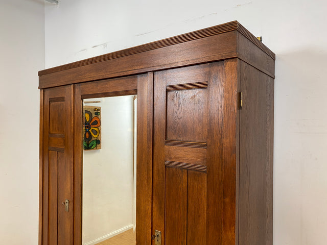 Wunderschöner antiker Kleiderschrank aus vollem Holz mit Spiegeltür und Schubladen, um 1910 I Schrank Wäscheschrank Schlafzimmerschrank Wardrobe Spiegel Jugendstil Vintage I
