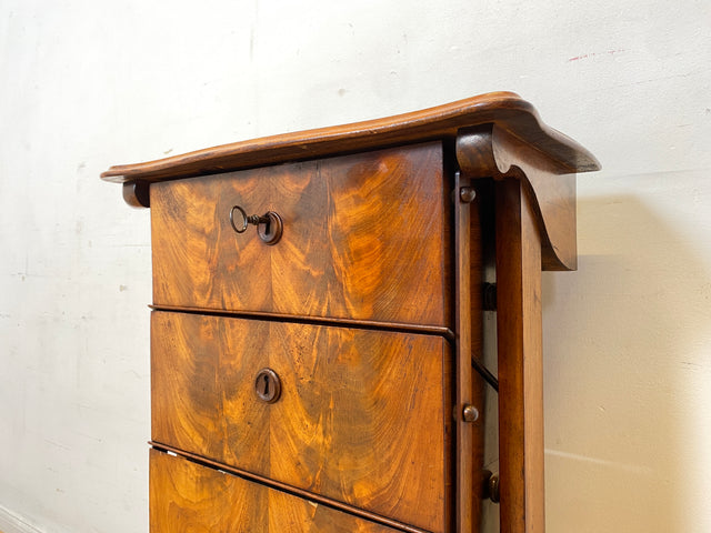 I Der schönste Beistelltisch dass du heute siehst I Edler antiker Notenschrank I Vollholz in Nussbaum Schmetterlingsfurnier I Kommode Ablage Flurkommode Biedermeier Vintage I
