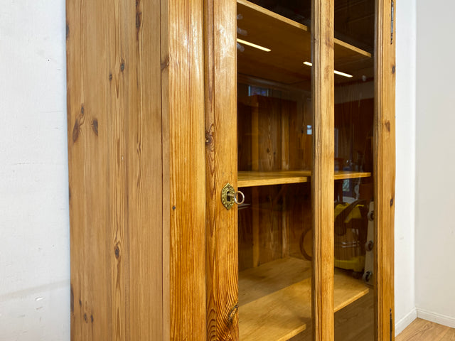 WMK I Eleganter antiker Schrank aus massivem Kiefernholz mit Glastüren & Schublade