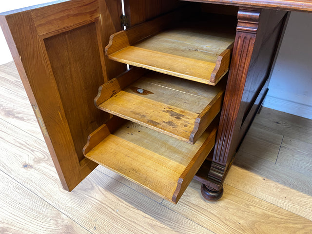Wunderschöner antiker Schreibtisch mit Aufsatz, gedrechselten Balustern und kannelierten Pilastern I Aufsatzschreibtisch Sekretär Desk Gründerzeit Historismus Vintage I