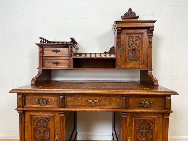 Wunderschöner antiker Schreibtisch mit Aufsatz, gedrechselten Balustern und kannelierten Pilastern I Aufsatzschreibtisch Sekretär Desk Gründerzeit Historismus Vintage I