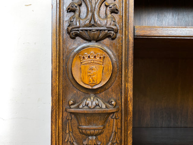 Besonderes antikes Regal handverziert mit Berliner Wappen, preußischen Adler und mächtigen Löwenfüßen I Vollholz Holzregal Bücherregal Bücherschrank Gründerzeit Kaiser Bär Historismus Vintage I