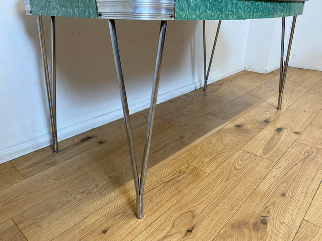 WMK I Kultiger ausziehbarer amerikanischer 50er Jahre Chromline Diner Table mit Resopal Tischplatte & Chrom Gestell