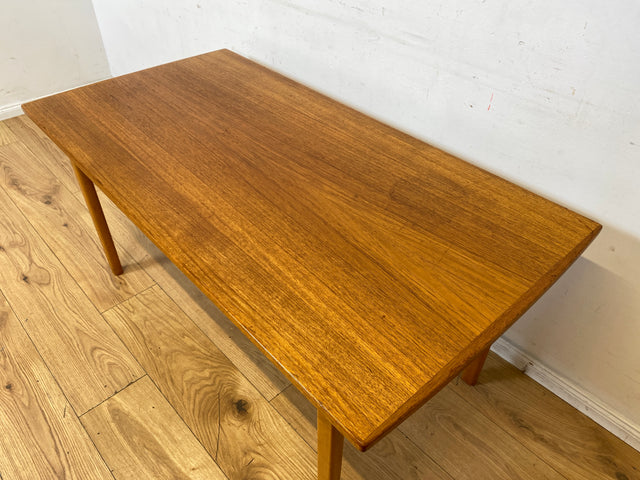 WMK I Stilvoller großer ausziehbarer skandinavischer Wohnzimmertisch in Teakholz I Salontisch Couchtisch Holztisch Coffee Tabele Danish Design Mid-Century Vintage 70er I Berlin Dortmund Braunschweig