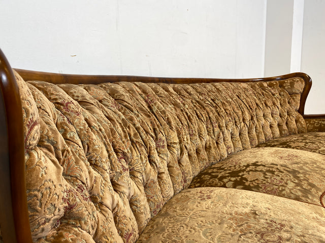 Wunderschönes Chippendale Sofa mit handverziertem Holzrahmen, samtartigem Brokat Bezug in Altrosa und gemütlichem Federkern I Couch Sitzgarnitur Barock Vintage Stilmöbel I