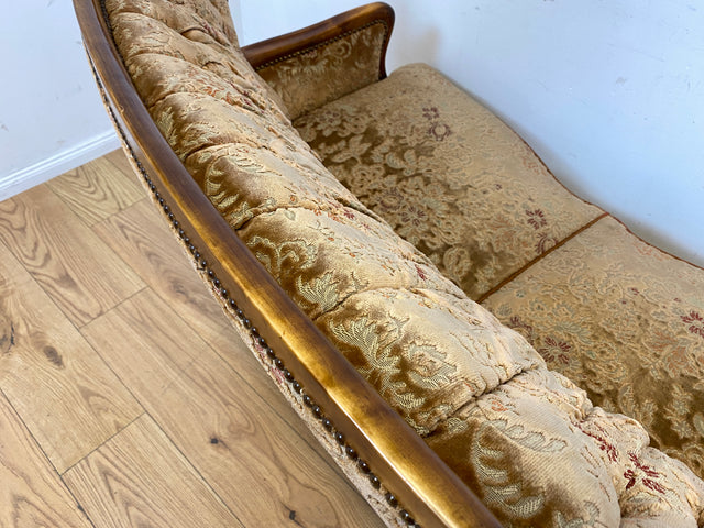 Wunderschönes Chippendale Sofa mit handverziertem Holzrahmen, samtartigem Brokat Bezug in Altrosa und gemütlichem Federkern I Couch Sitzgarnitur Barock Vintage Stilmöbel I