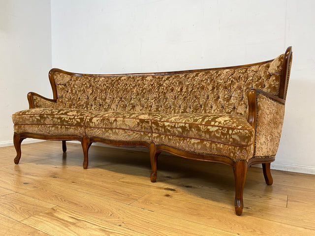 Wunderschönes Chippendale Sofa mit handverziertem Holzrahmen, samtartigem Brokat Bezug in Altrosa und gemütlichem Federkern I Couch Sitzgarnitur Barock Vintage Stilmöbel I