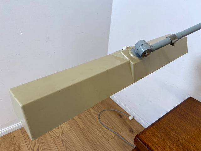 Kultige vollfunktionsfähige DDR Industrie Tischleuchte ILBA mit Gelenkarm I Lampe Leuchte Architektenlampe Schreibtischlampe Arbeitsleuchte Vintage Retro Werkstatt Ostalgie Design I