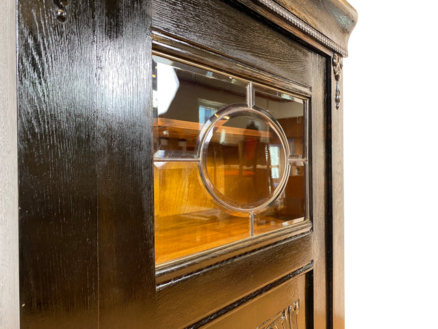 Zauberhafte dänische antike Vitrine I Vollholz mit facettiertem Originalglas, um 1900.