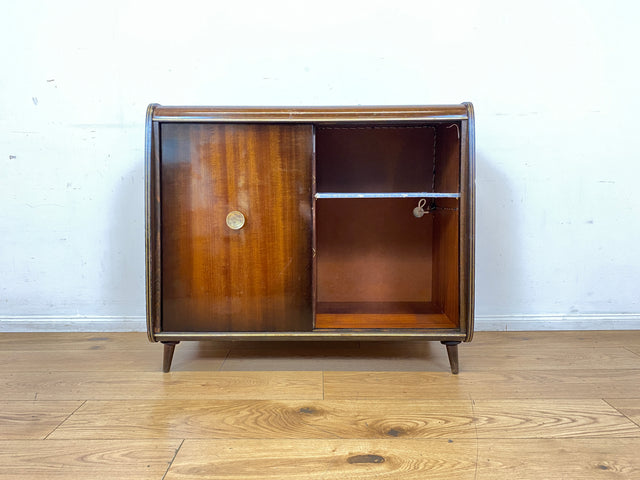 Formschöne dunkle 50er Jahre Barkommode mit Schiebetüren , Originalglas und Messingbeschlag I Bar Barschrank Vitrine Kommode Sideboard Rockabilly Mid-Century Vintage 60er I