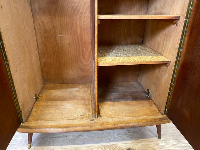 Besonders schöner dunkler Mid-Century Kleiderschrank mit perfekter Aufteilung I Schrank Wäscheschrank Kleiderschrank Wardrobe Garderobe Flurschrank 50er 60er Vintage I