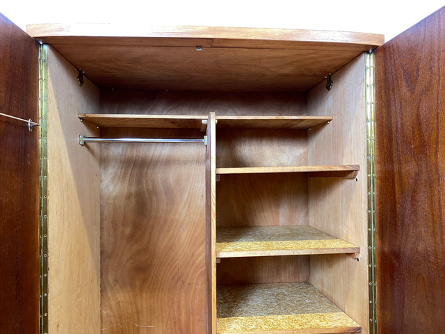 Besonders schöner dunkler Mid-Century Kleiderschrank mit perfekter Aufteilung I Schrank Wäscheschrank Kleiderschrank Wardrobe Garderobe Flurschrank 50er 60er Vintage I