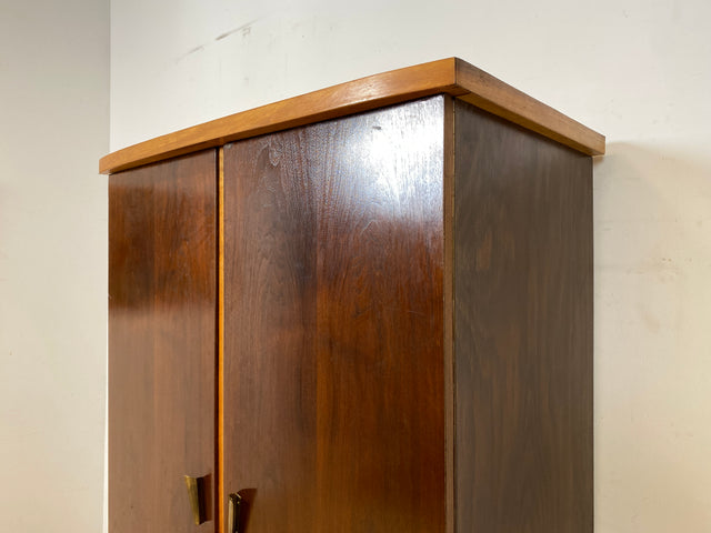 Besonders schöner dunkler Mid-Century Kleiderschrank mit perfekter Aufteilung I Schrank Wäscheschrank Kleiderschrank Wardrobe Garderobe Flurschrank 50er 60er Vintage I