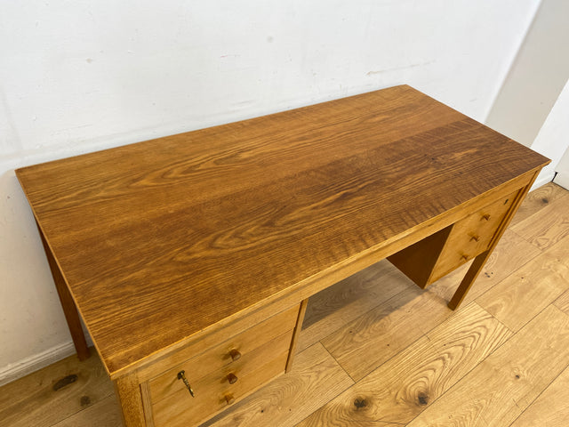 Stilvoller freistehender skandinavischer Schreibtisch in Eiche, mit Schubladen I Writing Desk Arbeitstisch Bürotisch Computertisch Danish Design Modern Vintage 60er 70er I