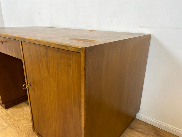 WMK I Minimalistischer freistehender Mid-Century Schreibtisch aus vollem Holz mit Regal Rückseite