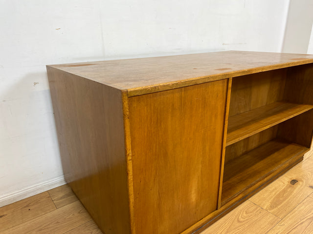 WMK I Minimalistischer freistehender Mid-Century Schreibtisch aus vollem Holz mit Regal Rückseite
