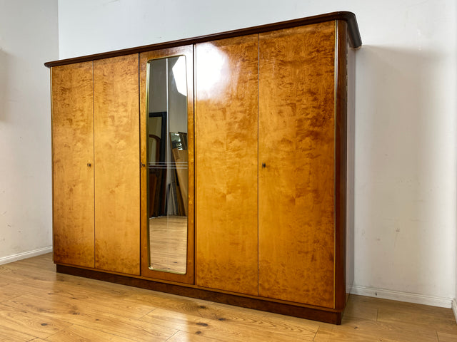 Stilvoller und gut erhaltener großer 50er Jahre Rockabilly Kleiderschrank mit Spiegeltür I Schrank Schlafzimmerschrank Wäscheschrank Wardrobe Vintage Mid-Century 60er I