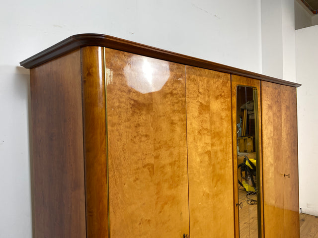 Stilvoller und gut erhaltener großer 50er Jahre Rockabilly Kleiderschrank mit Spiegeltür I Schrank Schlafzimmerschrank Wäscheschrank Wardrobe Vintage Mid-Century 60er I