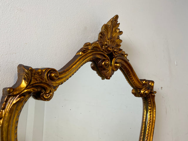 Wunderschöner großer Vintage Wandspiegel im antiken Stil mit goldenem Akanthusblatt Rahmen aus Stuck