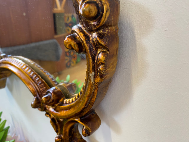 Wunderschöner großer Vintage Wandspiegel im antiken Stil mit goldenem Akanthusblatt Rahmen aus Stuck