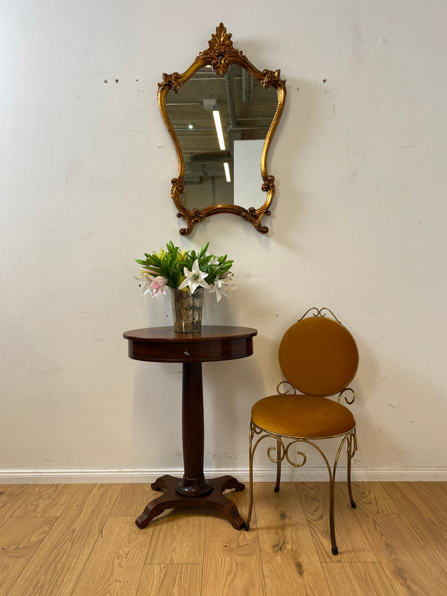 Wunderschöner großer Vintage Wandspiegel im antiken Stil mit goldenem Akanthusblatt Rahmen aus Stuck
