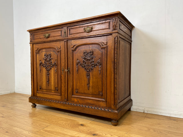 Vornehme handverzierte antike Anrichte aus Eiche mit Schubladen und edlem Messingbeschlag I Schrank Kommode Wickelkommode Küchenschrank Bauernschrank Sideboard Jugendstil Vintage I