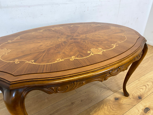 Wunderschöner und sehr gut erhaltener handverzierter Chippendale Couchtisch mit feinen Intarsien I Wohnzimmertisch Coffee Table Salontisch Sitzgarnitur Stilmöbel Vintage I