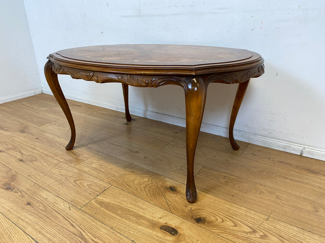 Wunderschöner und sehr gut erhaltener handverzierter Chippendale Couchtisch mit feinen Intarsien I Wohnzimmertisch Coffee Table Salontisch Sitzgarnitur Stilmöbel Vintage I