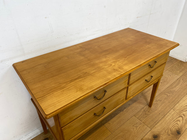 Hochwertige helle Mid-Century Kommode aus vollem Holz mit Schubladen & Messinggriffen I Sideboard Anrichte Schubladenkommode Schrank Wäschekommode Flurkommode Vintage 50er 60er