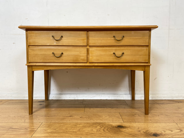 Hochwertige helle Mid-Century Kommode aus vollem Holz mit Schubladen & Messinggriffen I Sideboard Anrichte Schubladenkommode Schrank Wäschekommode Flurkommode Vintage 50er 60er