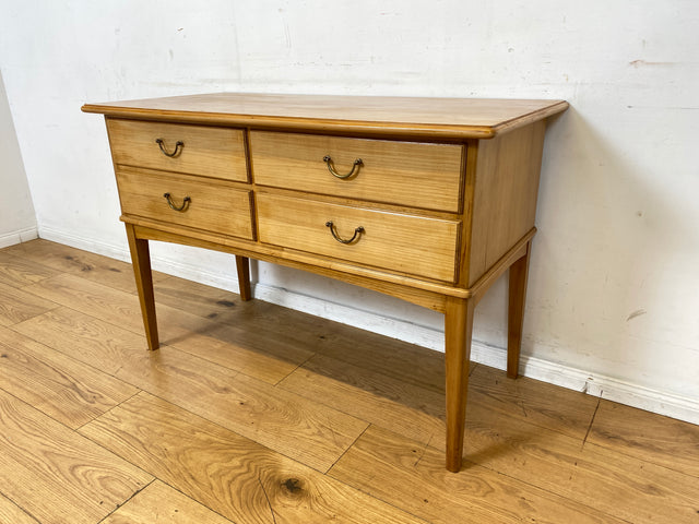 Hochwertige helle Mid-Century Kommode aus vollem Holz mit Schubladen & Messinggriffen I Sideboard Anrichte Schubladenkommode Schrank Wäschekommode Flurkommode Vintage 50er 60er