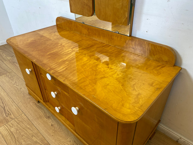 Freundliche und gut erhaltene helle Mid-Century Spiegelkommode I Vollholz furniert I Frisierkommode Schminktisch Kommode Wäschekommode Sideboard Spiegel 60er Vintage I