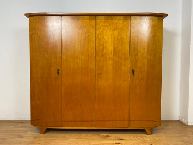 Formschöner heller 50er Jahre Kleiderschrank aus vollem Holz mit perfekter Aufteilung I Schrank Schlafzimmerschrank Wäscheschrank Wardrobe Mid-Century 60er Vintage Retro I