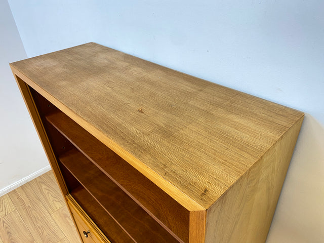 WMK I Hochwertiger heller Mid-Century Bücherschrank von Musterring aus vollem Holz mit Schubladen