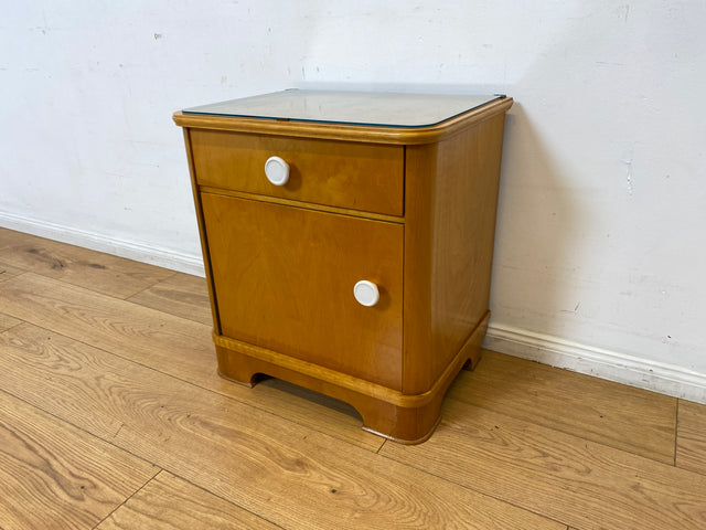 Freundlicher heller Mid-Century Nachttisch mit Schublade und Glasauflage I Vollholz furniert I Nachtkommode Nachtschrank Nachtschränkchen Kommode 60er Vintage I