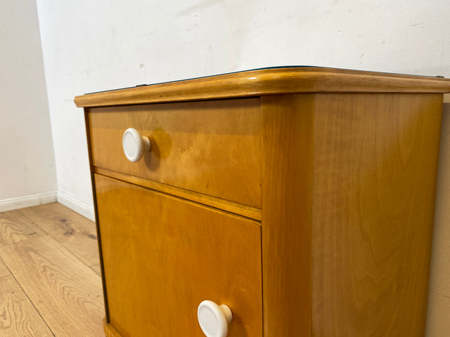 Freundlicher heller Mid-Century Nachttisch mit Schublade und Glasauflage I Vollholz furniert I Nachtkommode Nachtschrank Nachtschränkchen Kommode 60er Vintage I