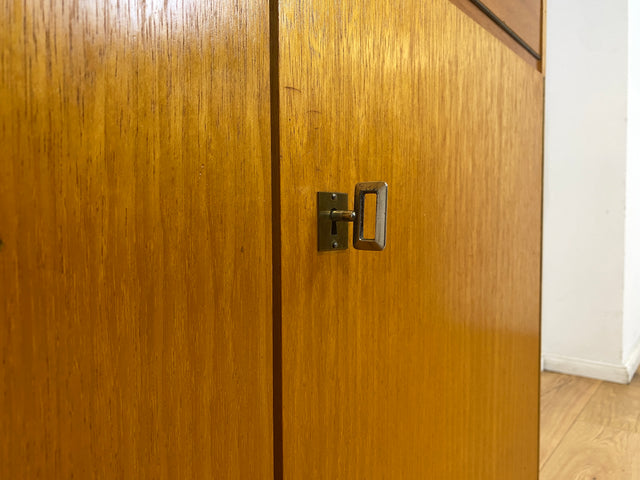 WMK Minimalistischer heller Mid-Century Schreibschrank mit stabiler Schreibplatte