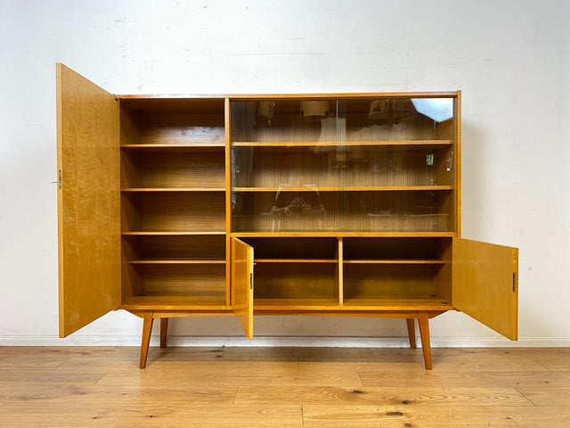 Schöner heller Mid-Century Wohnzimmerschrank aus 1964 mit verstellbaren Regalböden I Vitrine Highboard Glasvitrine Bücherschrank Büchervitrine Sideboard Schrank Vintage Retro 60er I