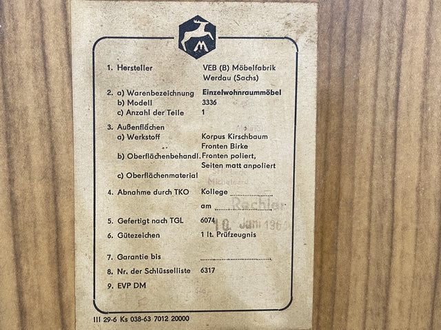 Schöner heller Mid-Century Wohnzimmerschrank aus 1964 mit verstellbaren Regalböden I Vitrine Highboard Glasvitrine Bücherschrank Büchervitrine Sideboard Schrank Vintage Retro 60er I
